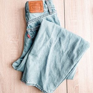 SALE LOWEST ❤️ Levi Balloon Leg Jeans